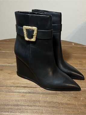 Sam Edelman Pointed Toe Booties Wedge Heel Size 7 medium width New.